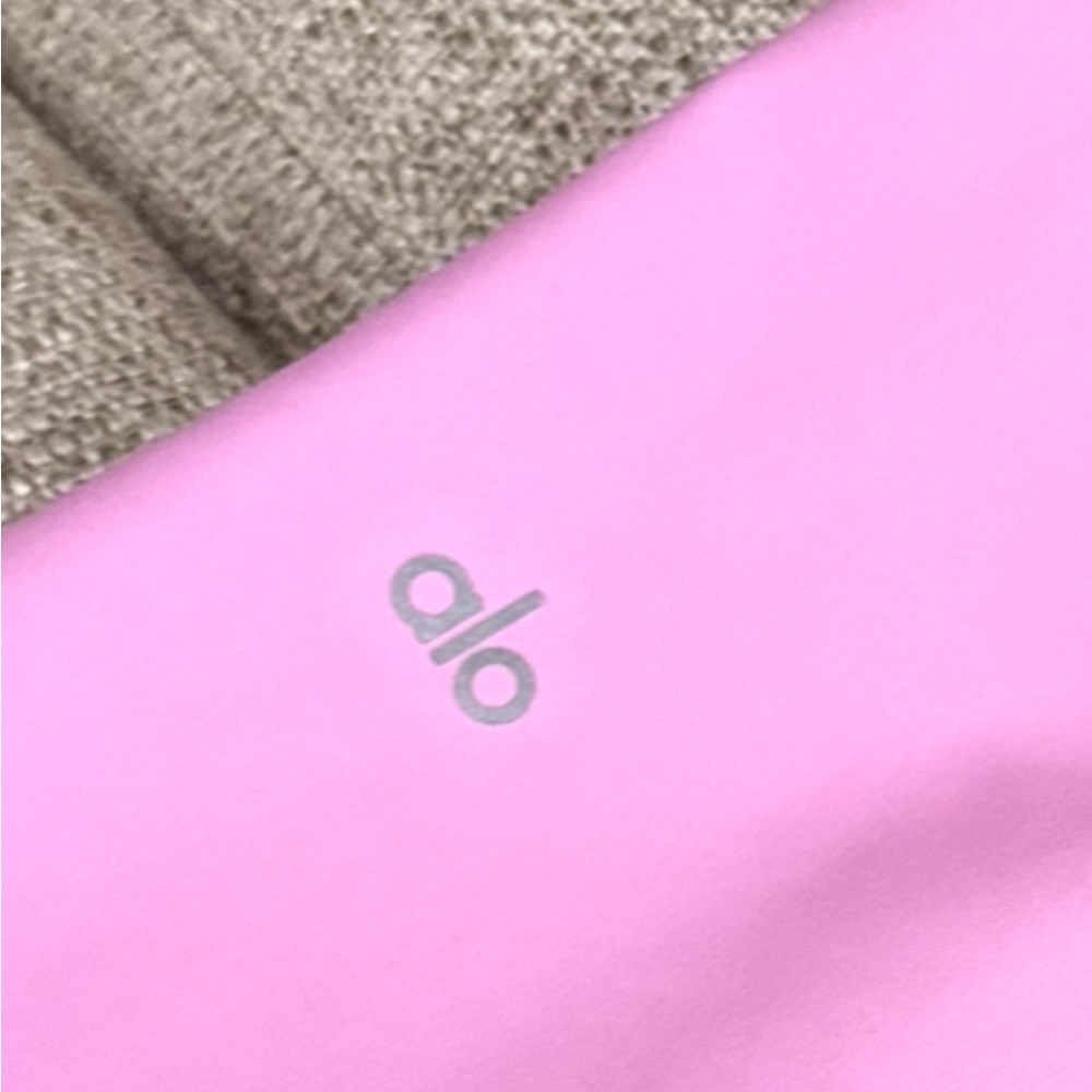 **SOLD**Alo high-waist airlift legging- candy heart pink - Picture 6 of 8